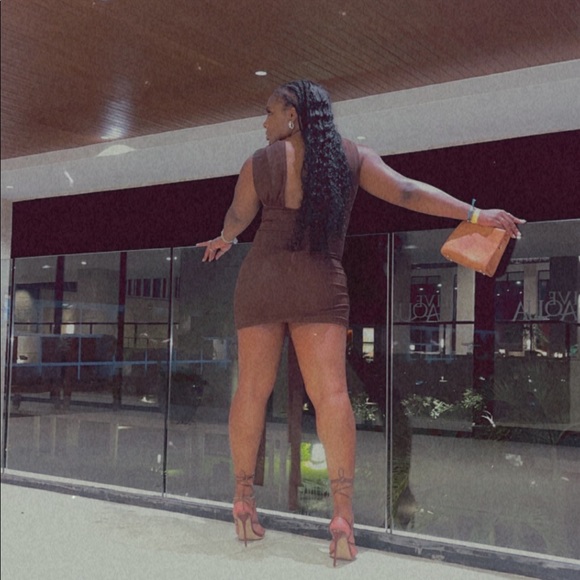 Brown Dress - Picture 3 of 3